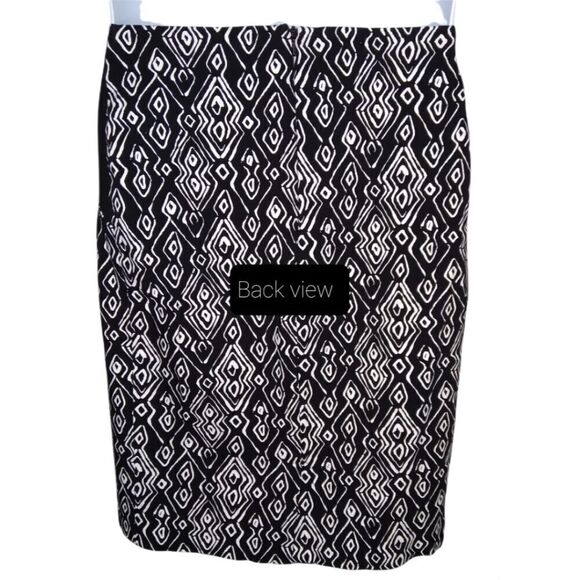 chico's Abstract Pencil Skirt 16 - Picture 5 of 12